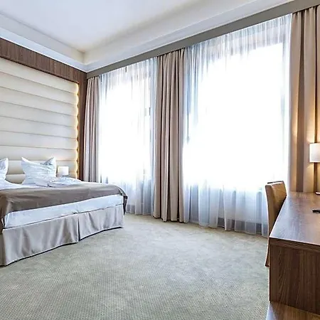 Elektor Premium 3*