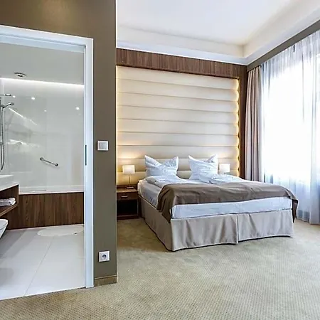 Elektor Premium 3*