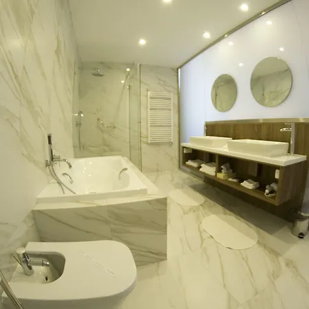 Elektor Premium 3* Krakow
