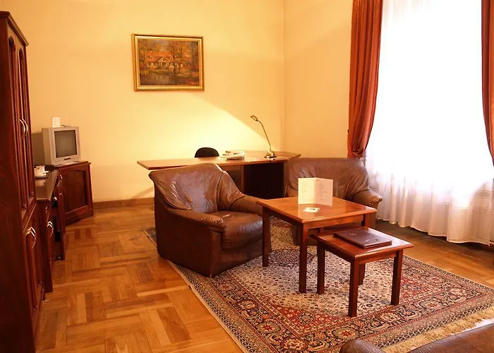 Elektor Premium Hotel 3*