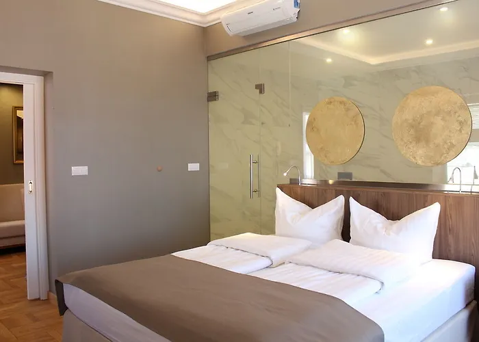 Elektor Premium Hotel 3*